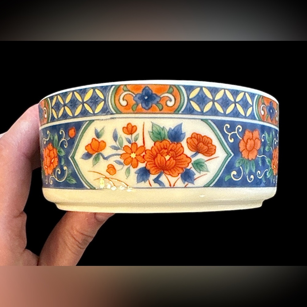 Tiffany & Co. Vintage Blue and White Floral Trinket Box - Picture 4 of 5